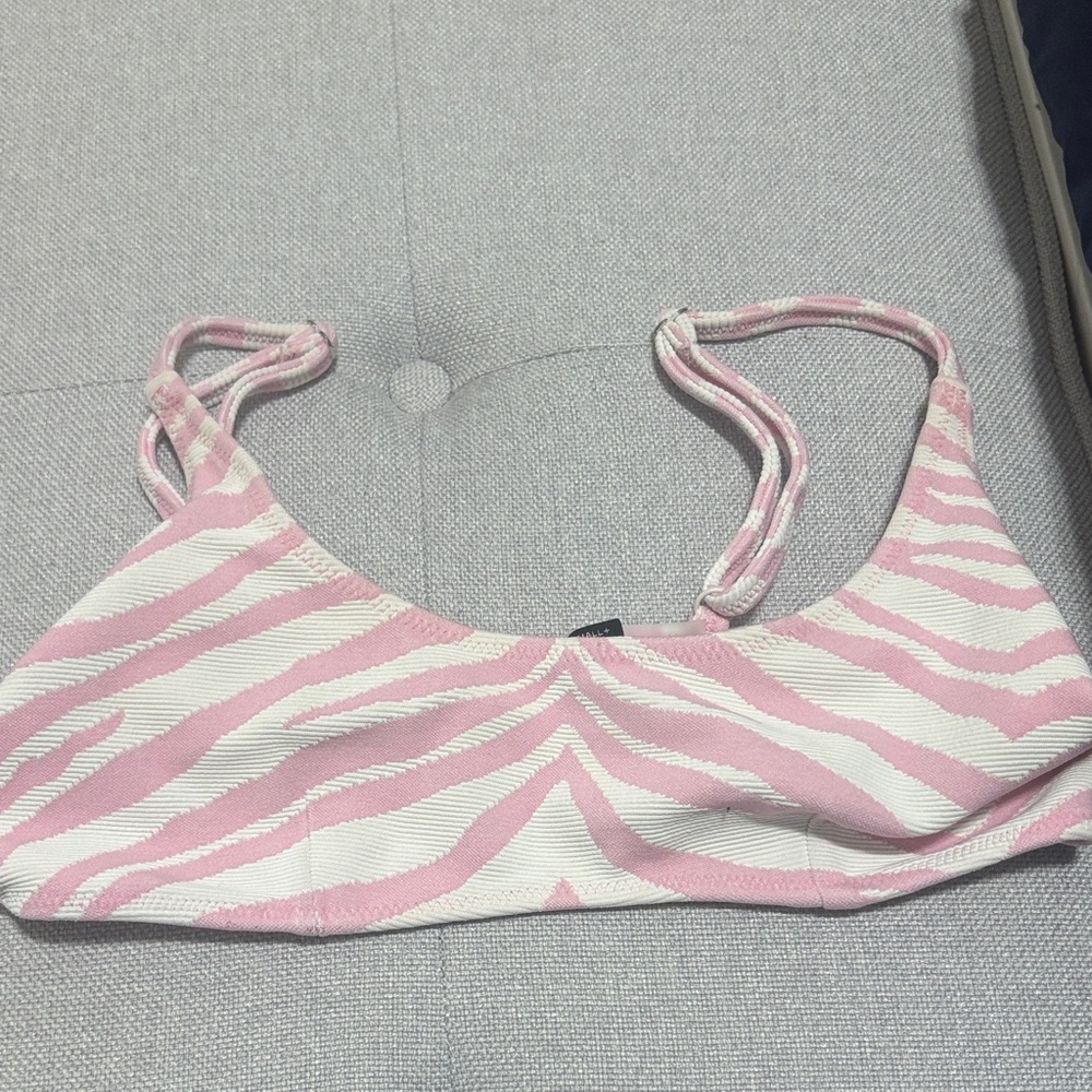 Triangl Swimwear Pink and White Bikini Top